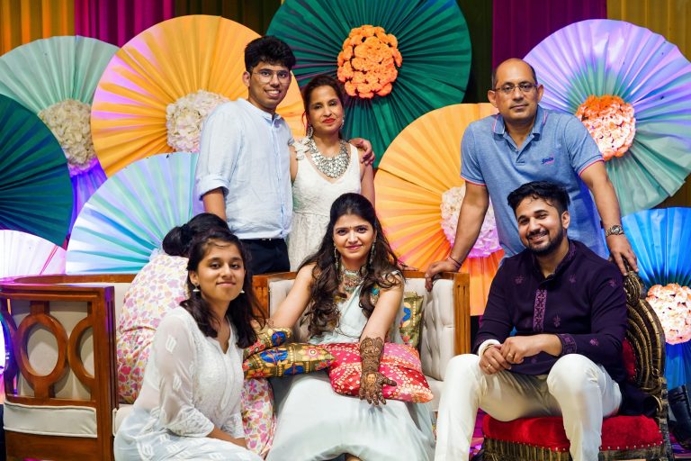 Exploring the cultural significance of traditional garments