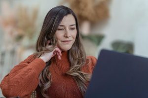 From side hustle to full-time career: a complete guide