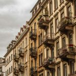 A complete guide to understanding real estate market trends