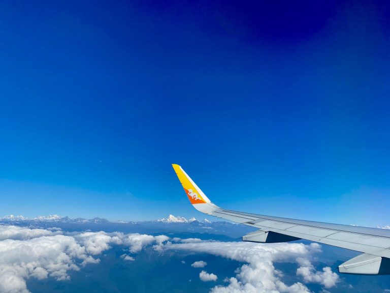 A comprehensive guide to finding the best deals on flights